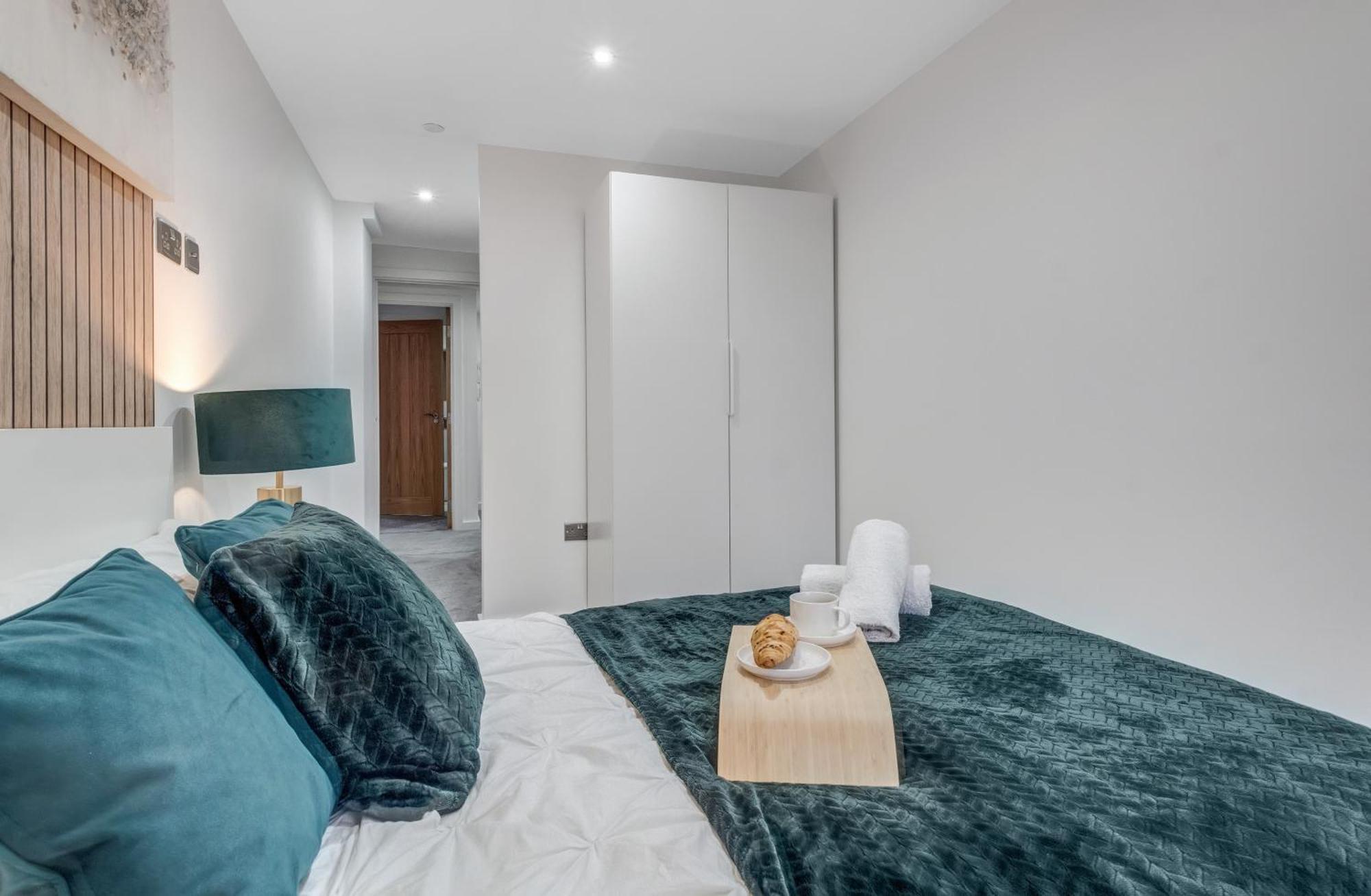 Florence Street Apartment